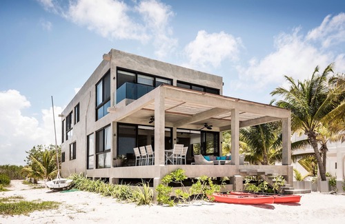 Isla Holbox House | Modern Beachfront villa