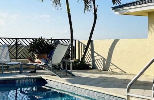 Delray Beach Condo | Modern beautiful condo in the heart of Delray Beach off Atlantic Ave
