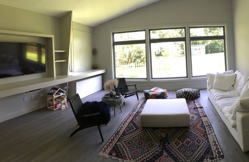 Bellport House | Modern Bellport Village Beach House With Pool.