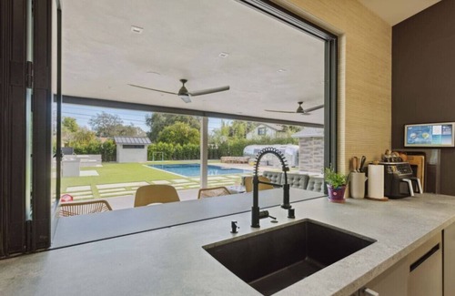 Lake Balboa House | Modern Bohemian 5BD w/Pool