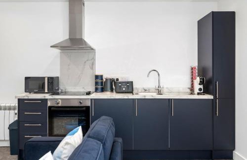 Oban Apartment | Modern & Bright 2BR Flat - Short Walk to Town