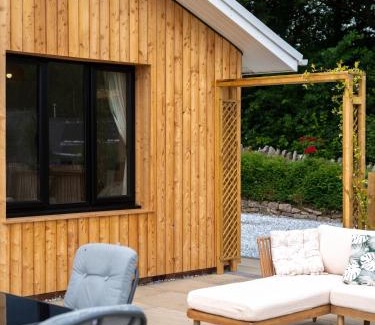 Brecon House | Modern Bungalow Views of Pen y Fan