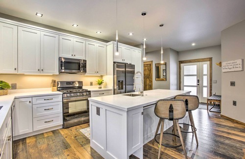 Traverse City House | Modern-Chic Interlochen Home w/Deck & Game Room!