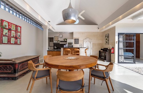 Dewi Sri Villa | Modern Clean 2BR Seminyak Pvt. Pool + Rooftop