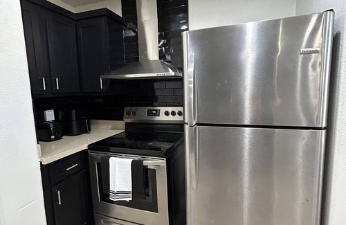 Brownsville House | Modern Comfort/Remodeled 3-Bed, 2-Bath Retreat
