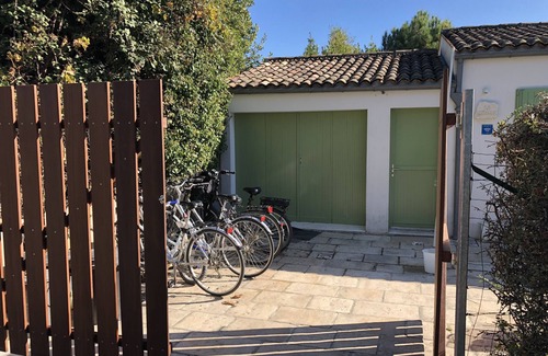 Ile-d'Aix House | Modern, comfortable, typical Île d'Aix villa with large garden