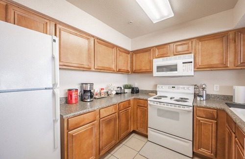 Amarillo Apartment | Modern Comforts 2B2B Fast Wi-Fi