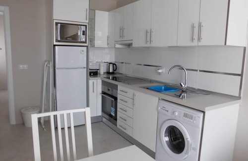 Puerto del Carmen Apartment | Modern complex ,heated pool. 2 bdrm, family friendly, 3mins walk to seafront.