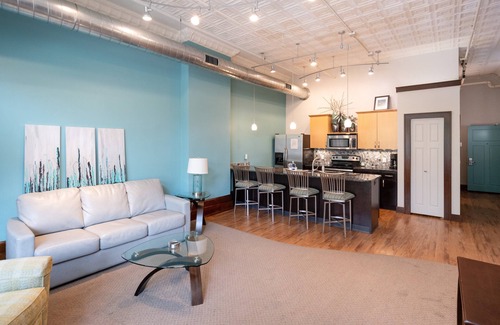 Holland Condo | Modern Condo Downtown Holland: The Erie