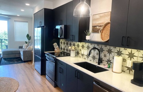 New Braunfels Apartment | Modern Condo, Walk to Restaurants, Coffee & Live Music, Minutes from the River