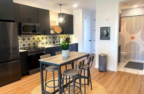 New Braunfels Apartment | Modern Condo, Walk to Restaurants, Coffee & Live Music, Minutes from the River