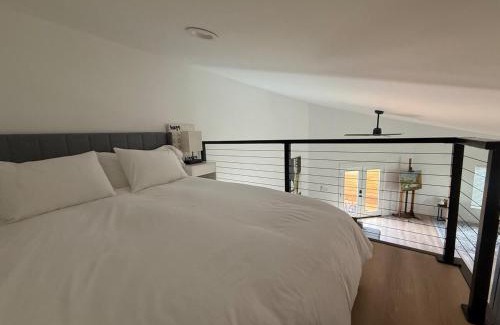 Ponderosa Forest Villa | Modern cottage for 4