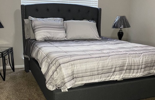 Houston Apartment | Modern Cozy 1bd/1ba 15mins from IAH