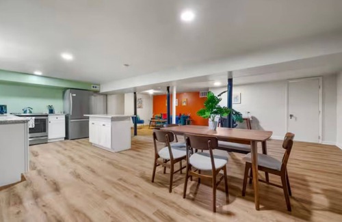 Tucker Apartment | Modern & Cozy Basement Apartment Minutes to Duluth