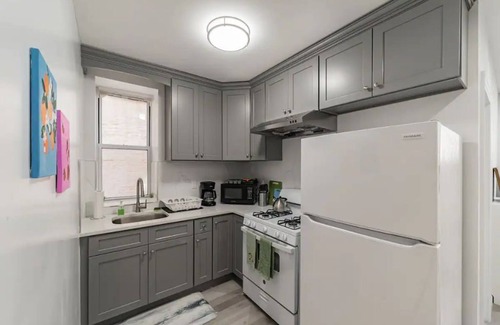 Queens Apartment | Modern & Cozy Duplex Apt Near Mnhttn~Park Views
