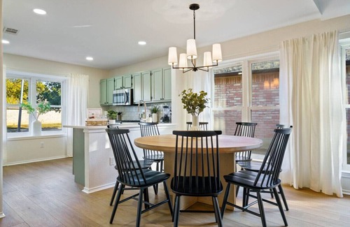 Round Rock Apartment | Modern & Cozy Retreat in RoundRock