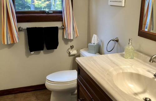Wardsboro House | Modern, Cozy Ski Home - Between Mt. Snow/Stratton