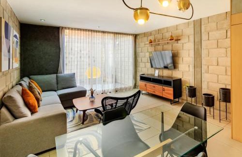 Downtown Guadalajara Apartment | Modern Design Loft w Gym Coworking 2 BD 102
