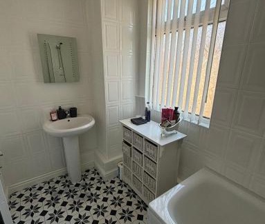 Anfield House | Modern double bedroom in Anfield