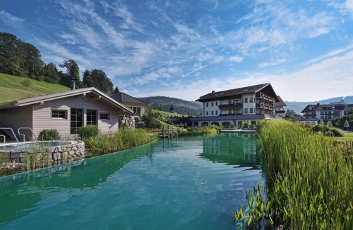 Obertal Apartment | Modern double room Buhlbachsaue 30m²