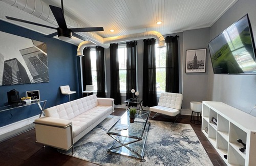 Macon Apartment | MODERN DOWNTOWN LOFT- FREE PARKING