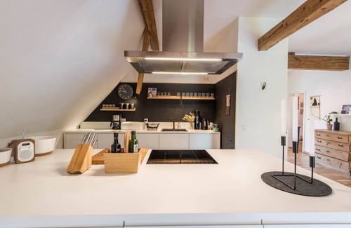 Siegsdorf Apartment | Modern Dream Holiday Apartment with Balcony & Wi-Fi