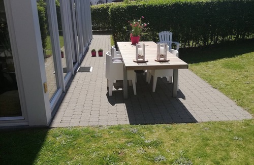 De Haan Apartment | Modern duplex apartment, ground floor with garden within walking distance of the sea