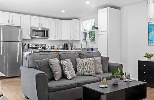 Phoenix Hill Apartment | Modern & Eco Loft w/Wifi Near Bourbon Trails | #3
