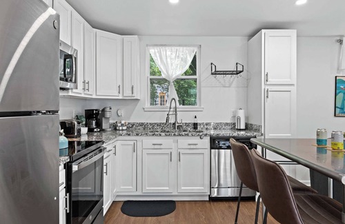 Phoenix Hill Apartment | Modern & Eco Loft w/Wifi Near Bourbon Trails | #3