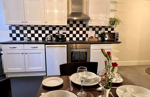 Dolgellau Bed & Breakfast | Modern, En-Suite Family Apartment located in Snowdonia National Park