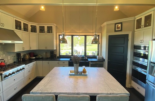 Royal Acres House | Modern Farmhouse in Keswick 4BR/4BA