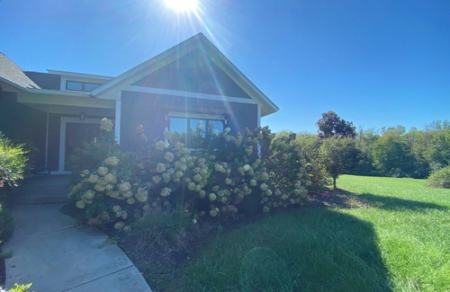 Royal Acres House | Modern Farmhouse in Keswick 4BR/4BA