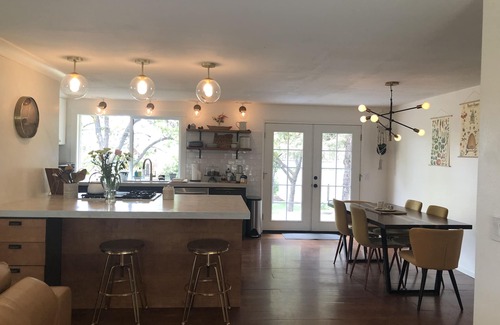 Mountain View House | Modern Farmhouse Retreat 1.1, Acre Hot Tub!