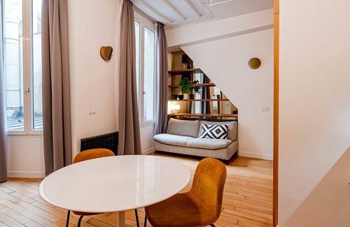 Quartier du Mail Apartment | Modern flat in Montorgueil /Palais Royal - MOBILITY LEASE