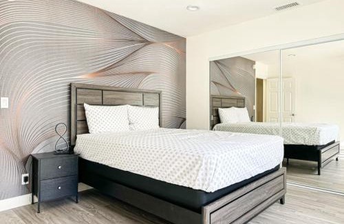Burbank House | Modern Friendly 3BR Habitat - WO - BUR