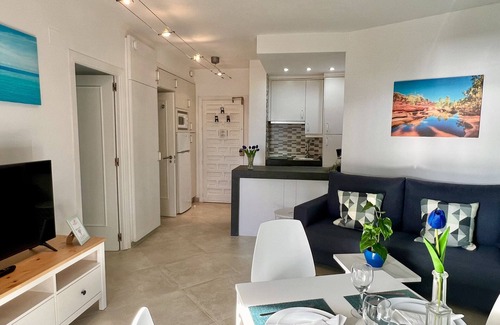 Benalmadena Costa Apartment | Modern Front Sea View Apartment in BenalBeach