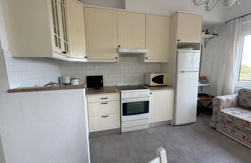Sithonia Apartment | Modern furnished holiday apartment, idyllic located directly at the sea, Wifi |