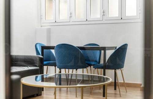 La Merced Apartment | Modern gem in heart of Málaga, near sights REMS