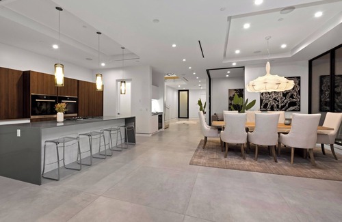 Beverly Grove House | Modern Getaway In Los Angeles