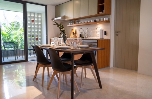 Centro Apartment | Modern getaway w/pool in the heart of the city | Centro