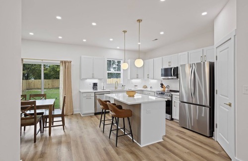 City View House | Modern Greenville Retreat 8 Minutes to Downtown Fun + Pet Friendly