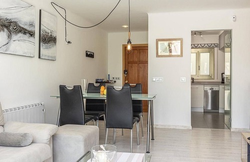 Puerto de Pollensa Apartment | Modern Ground Floor Apartment with a Private Garden & Communal Pool in Llenaire - 300m to the Beach!