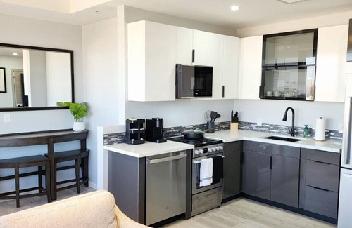 Tulsa Apartment | Modern High-Rise Apartment - 1