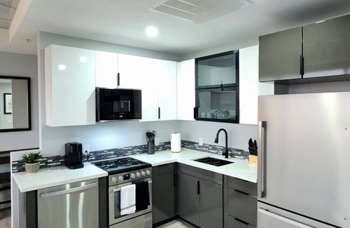 Tulsa Apartment | Modern High-Rise Apartment - 3