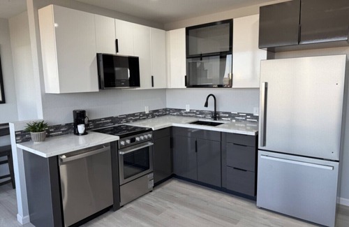 Tulsa Apartment | Modern High-Rise Apartment - 4