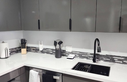 Tulsa Apartment | Modern High-Rise Apartment - 4