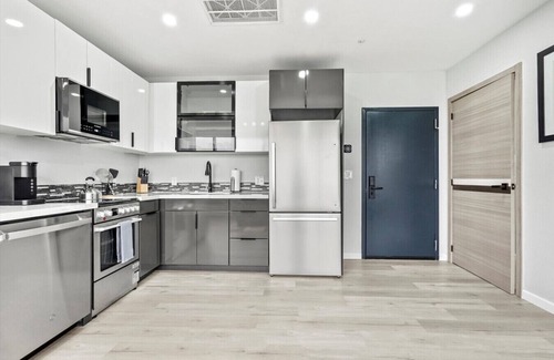 Tulsa Apartment | Modern High-Rise Apartment - 3