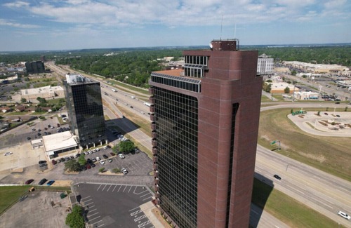 Tulsa Apartment | Modern High-Rise Apartment - 3