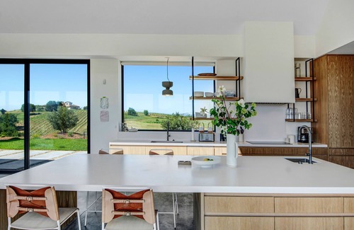 Windsor House | Modern Hilltop Healdsburg Residence With 360' Views