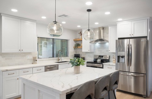 Paradise Valley Village House | Modern Home - Arcade & FREE pool heat!